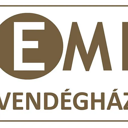 Emi Vendeghaz Balatonszárszó