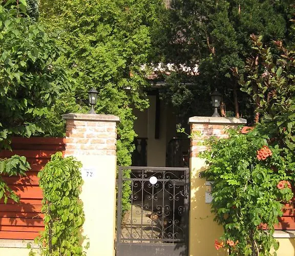 艾米温德嘉斯旅馆 4* Balatonszárszó