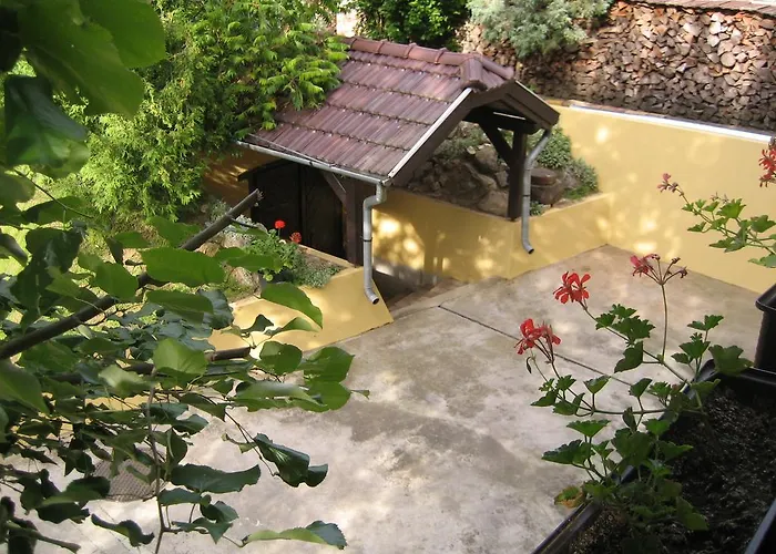 Emi Vendeghaz 4* Balatonszárszó