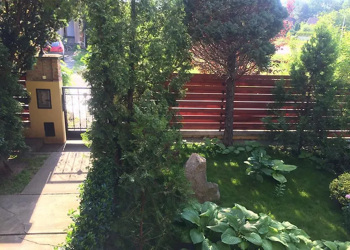 招待所 艾米温德嘉斯旅馆 Balatonszárszó