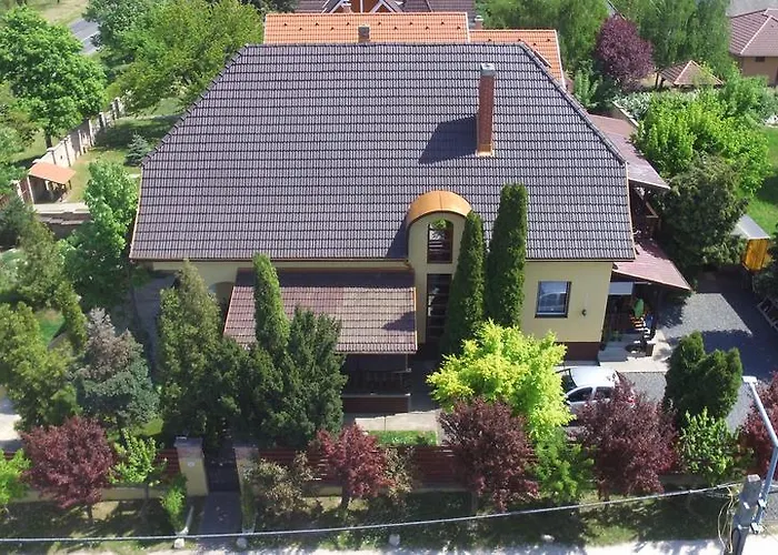 בית הארחה Emi Vendeghaz